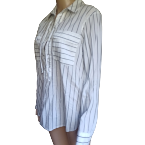 Equipment Femme Blouse Button Down Top Drawstring V Neckline Size Small Petite - Picture 4 of 9
